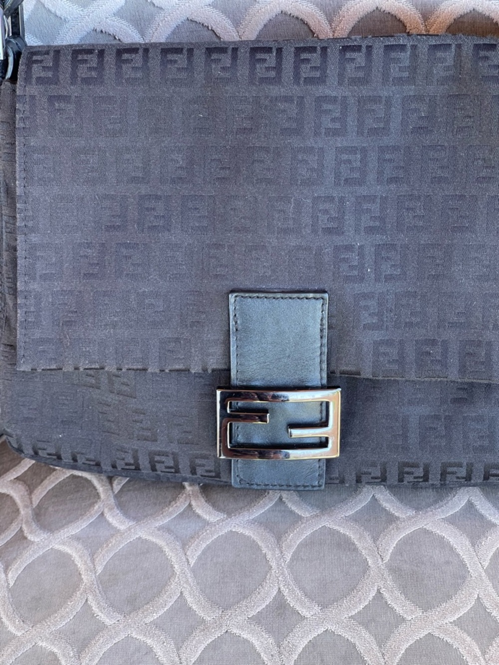 FENDI ZUCCHINO MAMA BAGUETTE - Picture 2 of 16